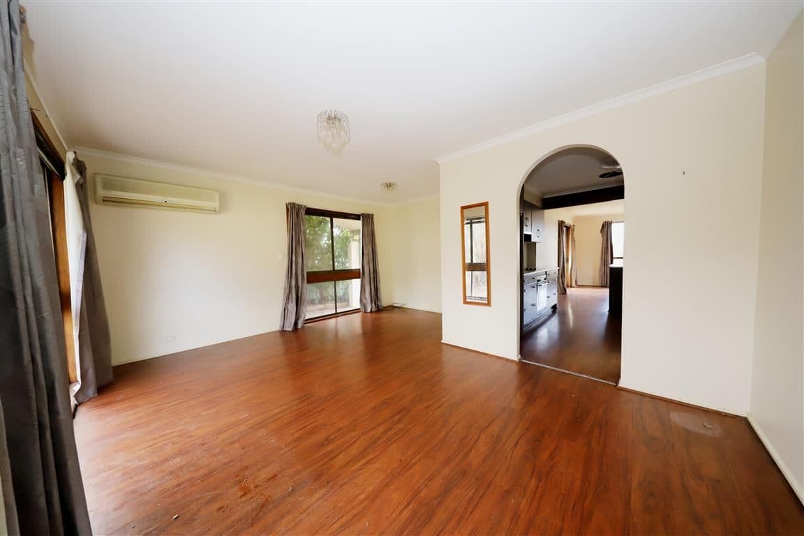 8 Snubba Crescent, Tumut - Thumbnail 2