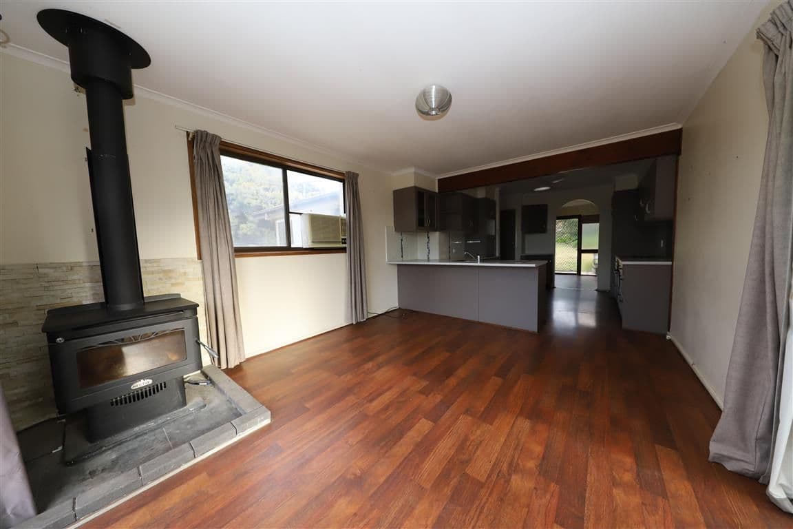8 Snubba Crescent, Tumut - Thumbnail 4