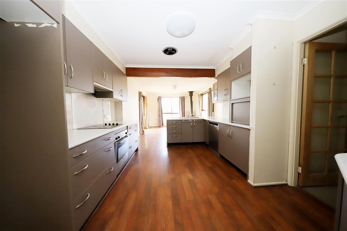 8 Snubba Crescent, Tumut - Thumbnail 5