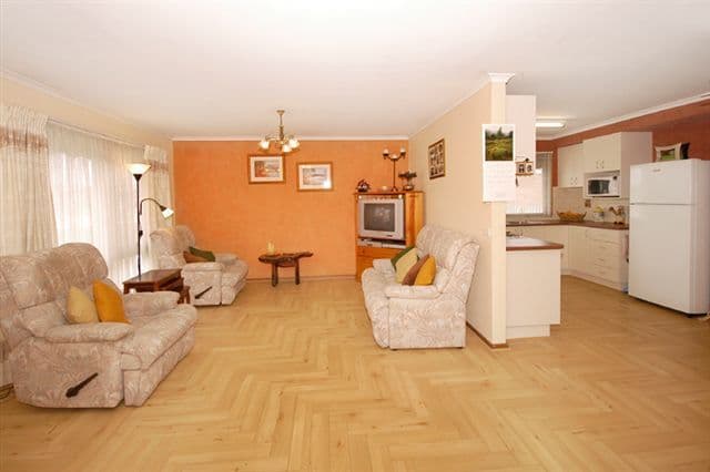 35 Messina Crescent, KEILOR LODGE, 3038, Keilor Lodge - Thumbnail 2