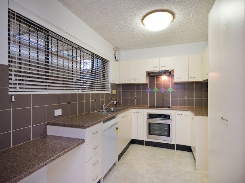 30 Whish Street, WINDSOR QLD 4030, Windsor - Thumbnail 2