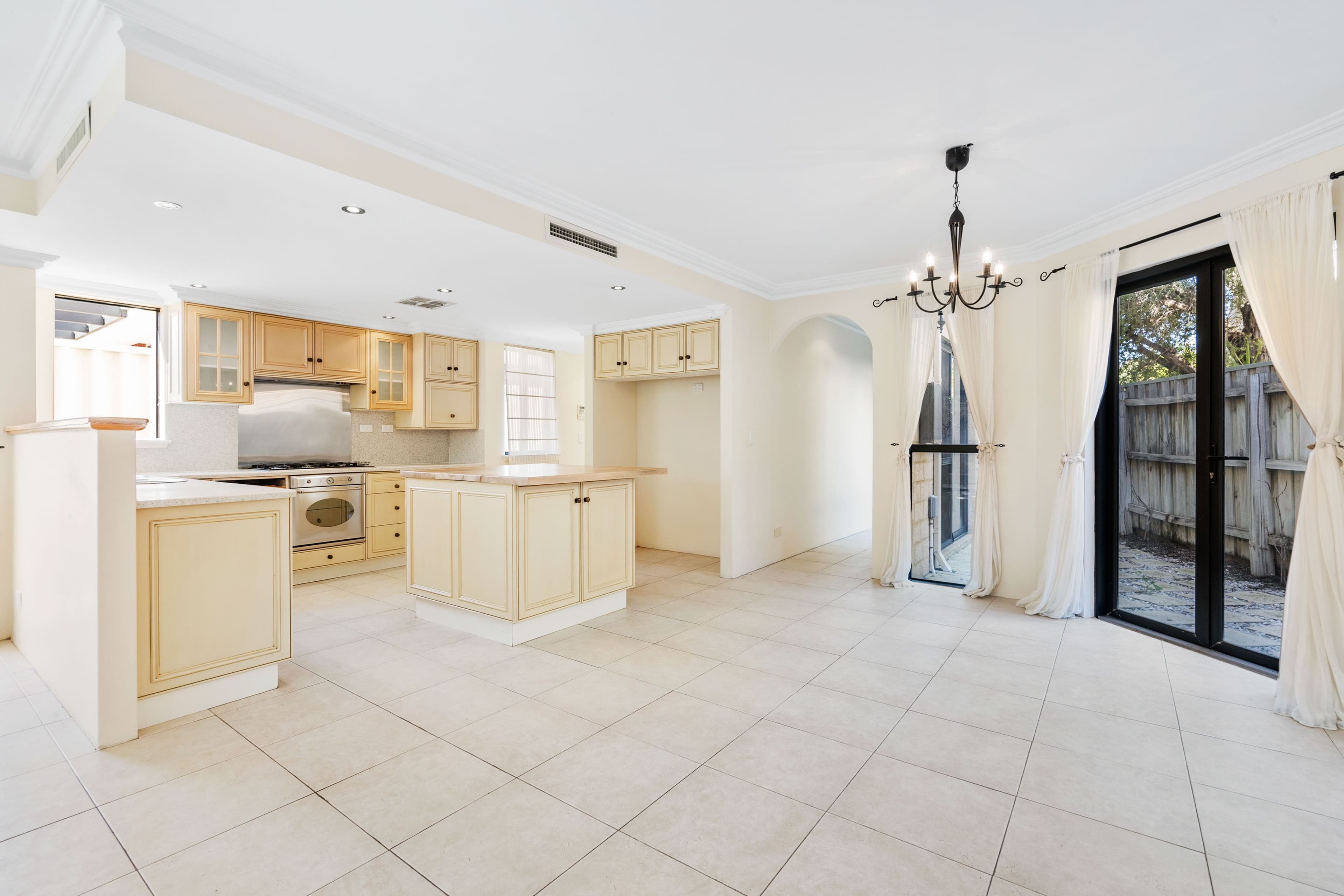 44A St Helier Drive, Sorrento WA 6020, Sorrento - Thumbnail 6