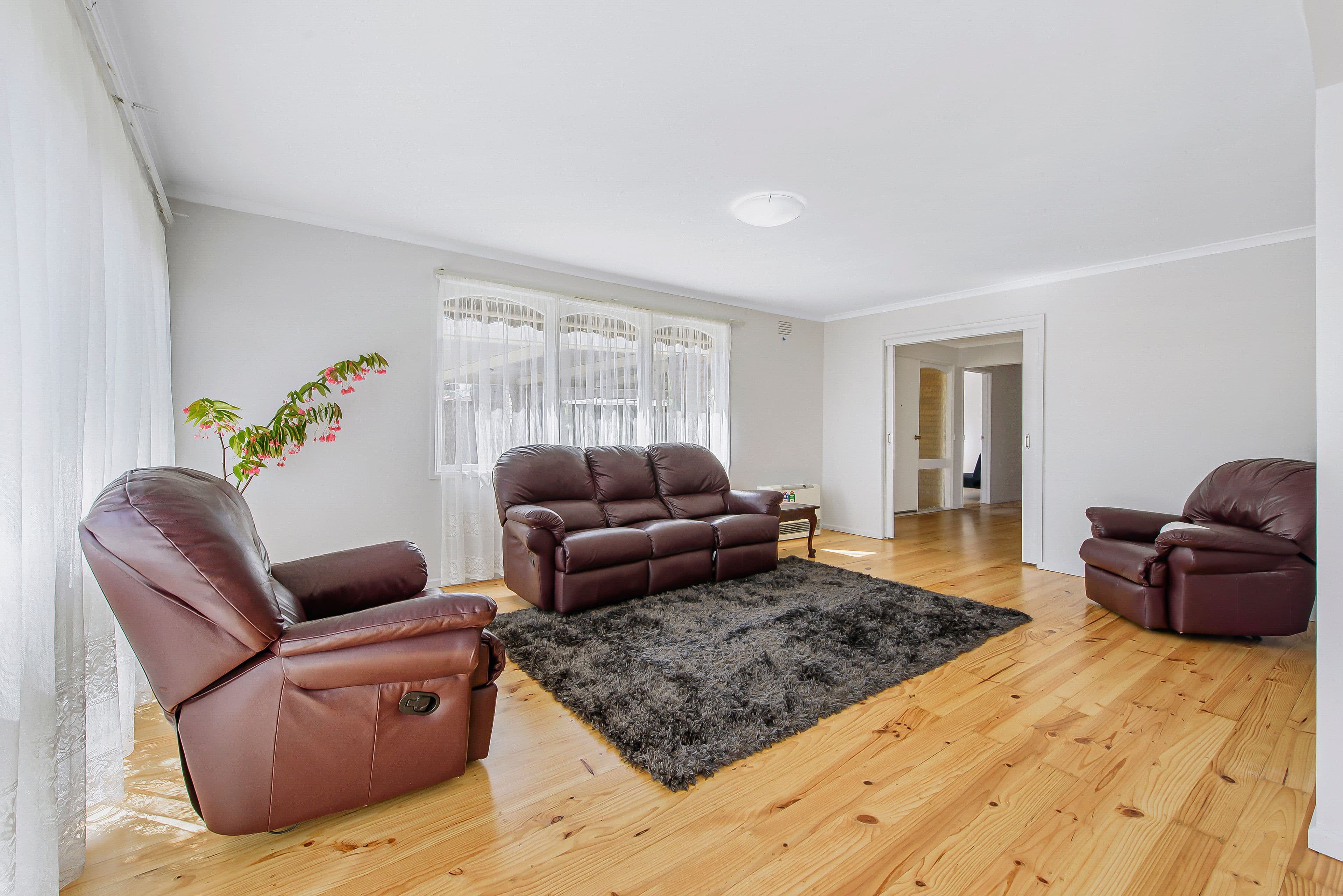 8 Luton Court, Kealba VIC 3021, Kealba - Thumbnail 2
