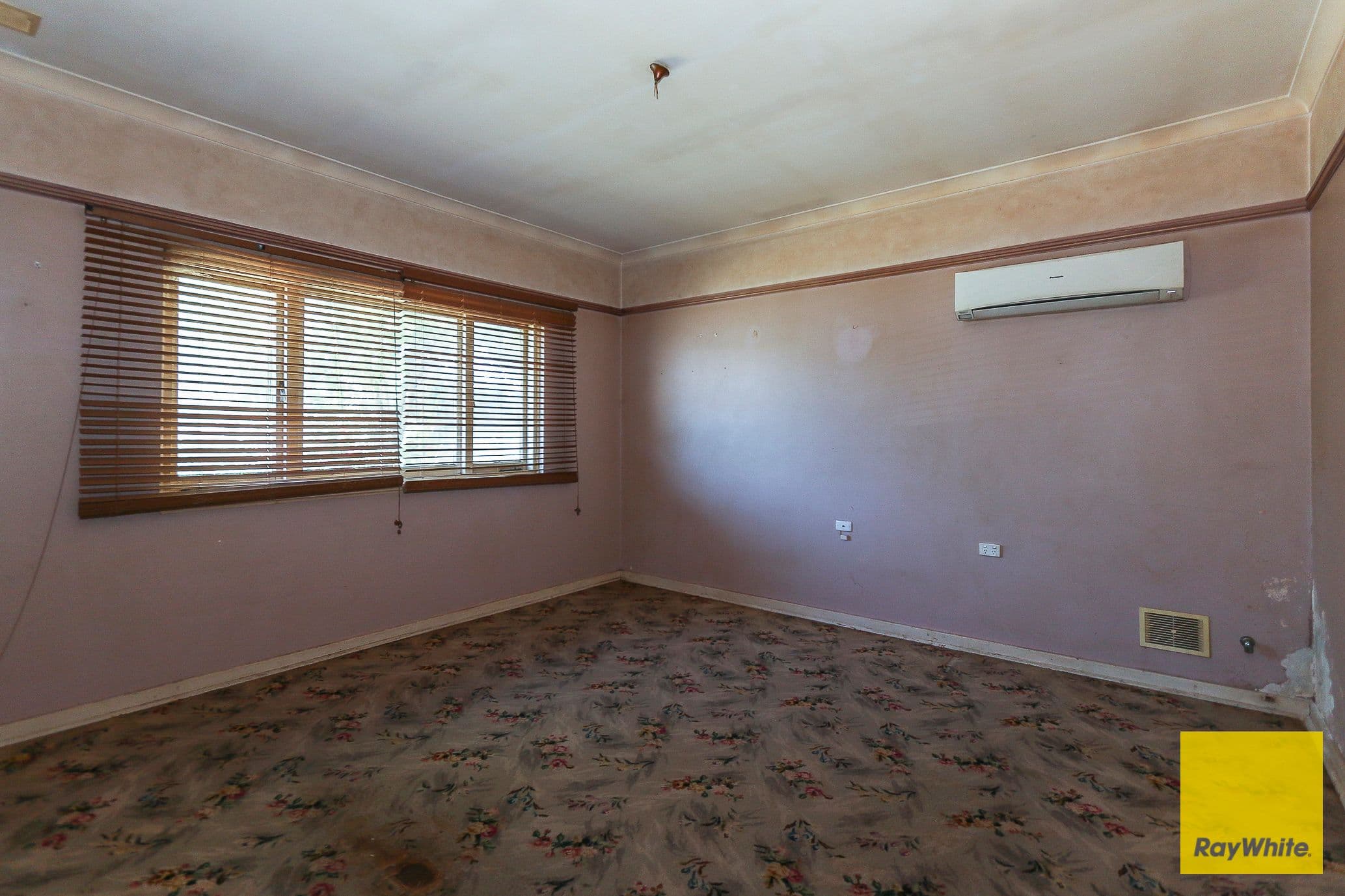 58 Scaddan Street, Bassendean WA 6054, Bassendean - Thumbnail 4