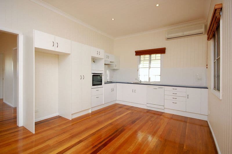 67 Gallipoli Road, CARINA HEIGHTS QLD 4152, Carina Heights - Thumbnail 2