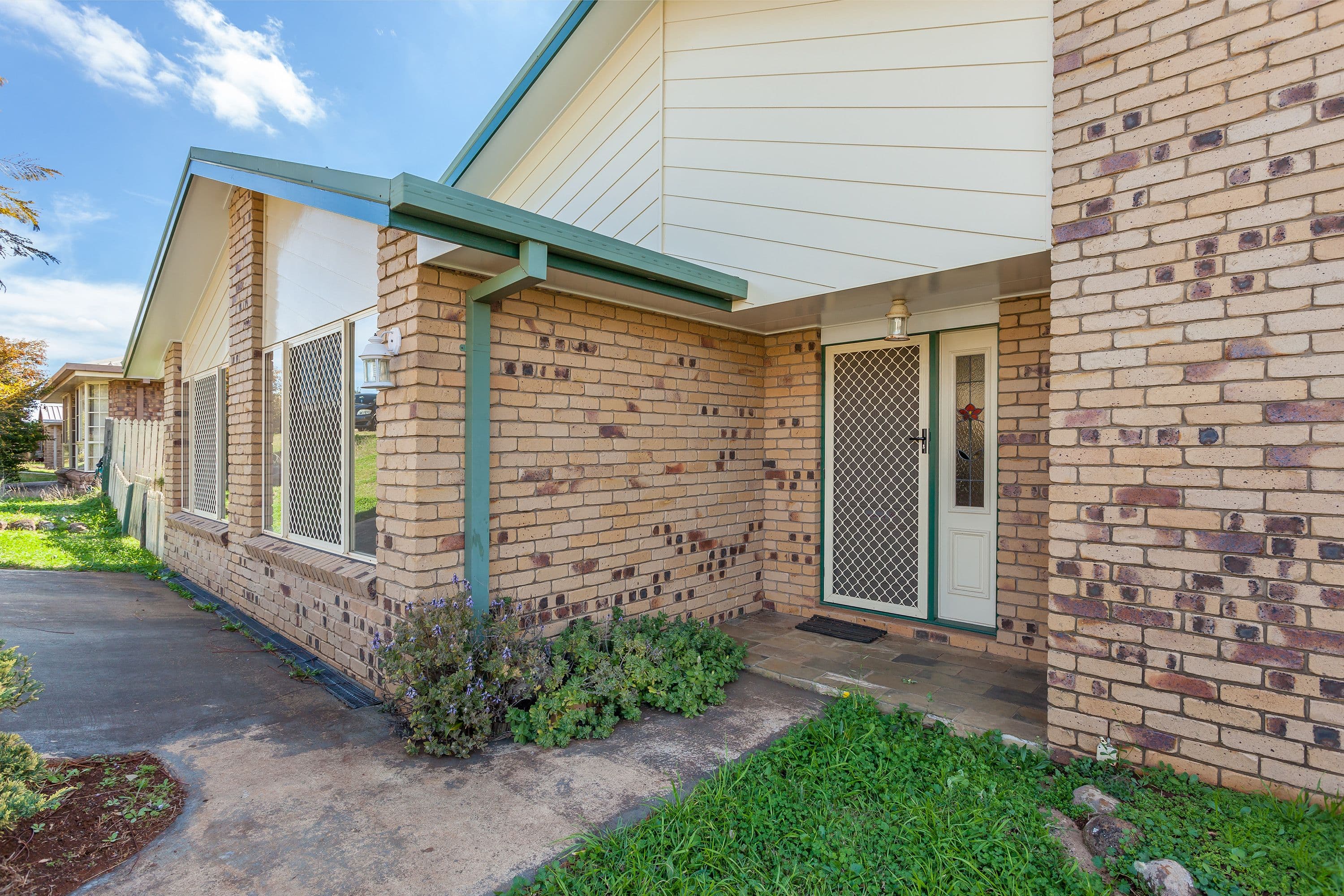 17 Dalzell Crescent, Darling Heights QLD 4350, Darling Heights - Image 1