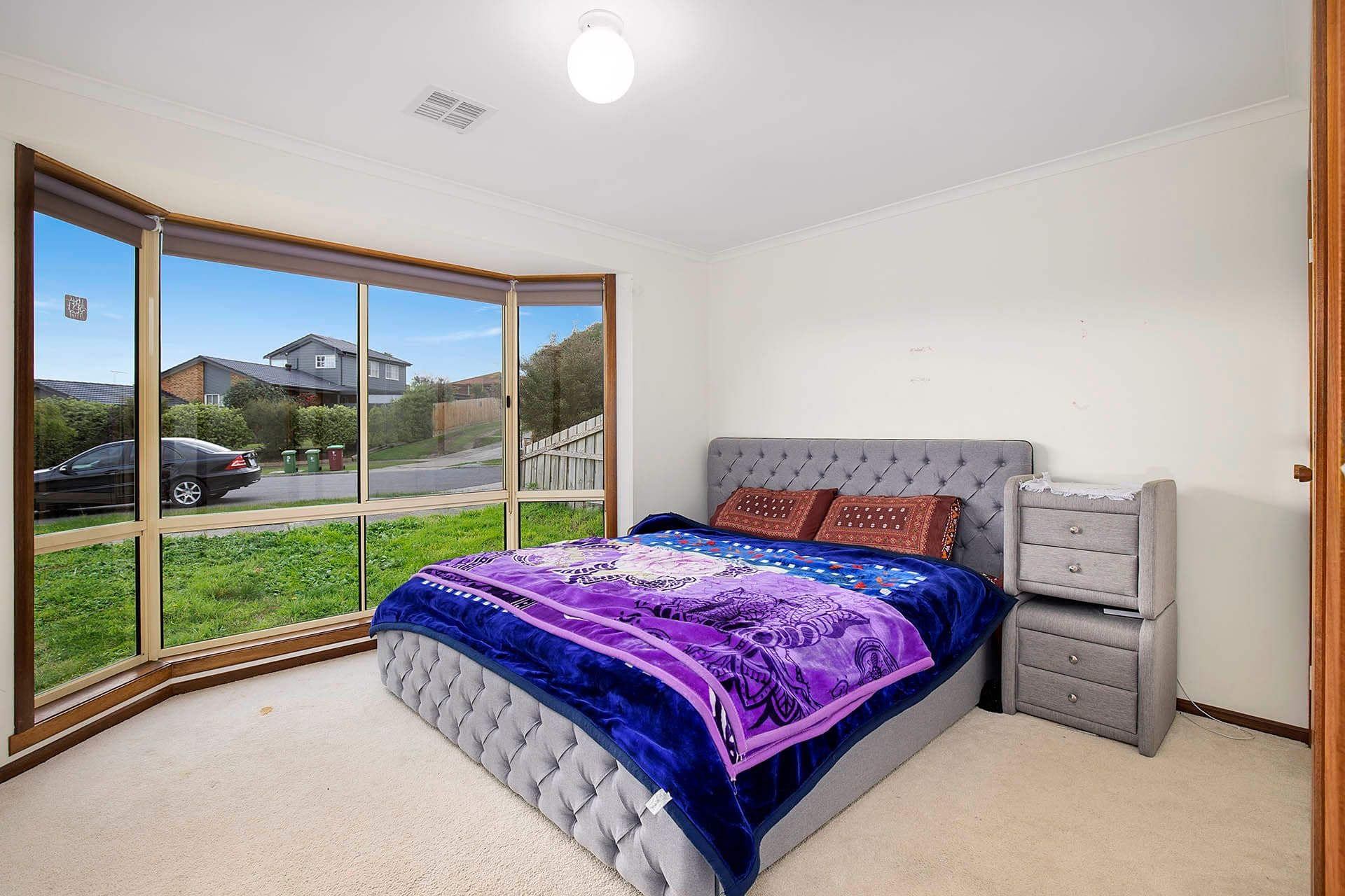 8 Fernshaw Gardens, Hallam VIC 3803, Hallam - Thumbnail 4