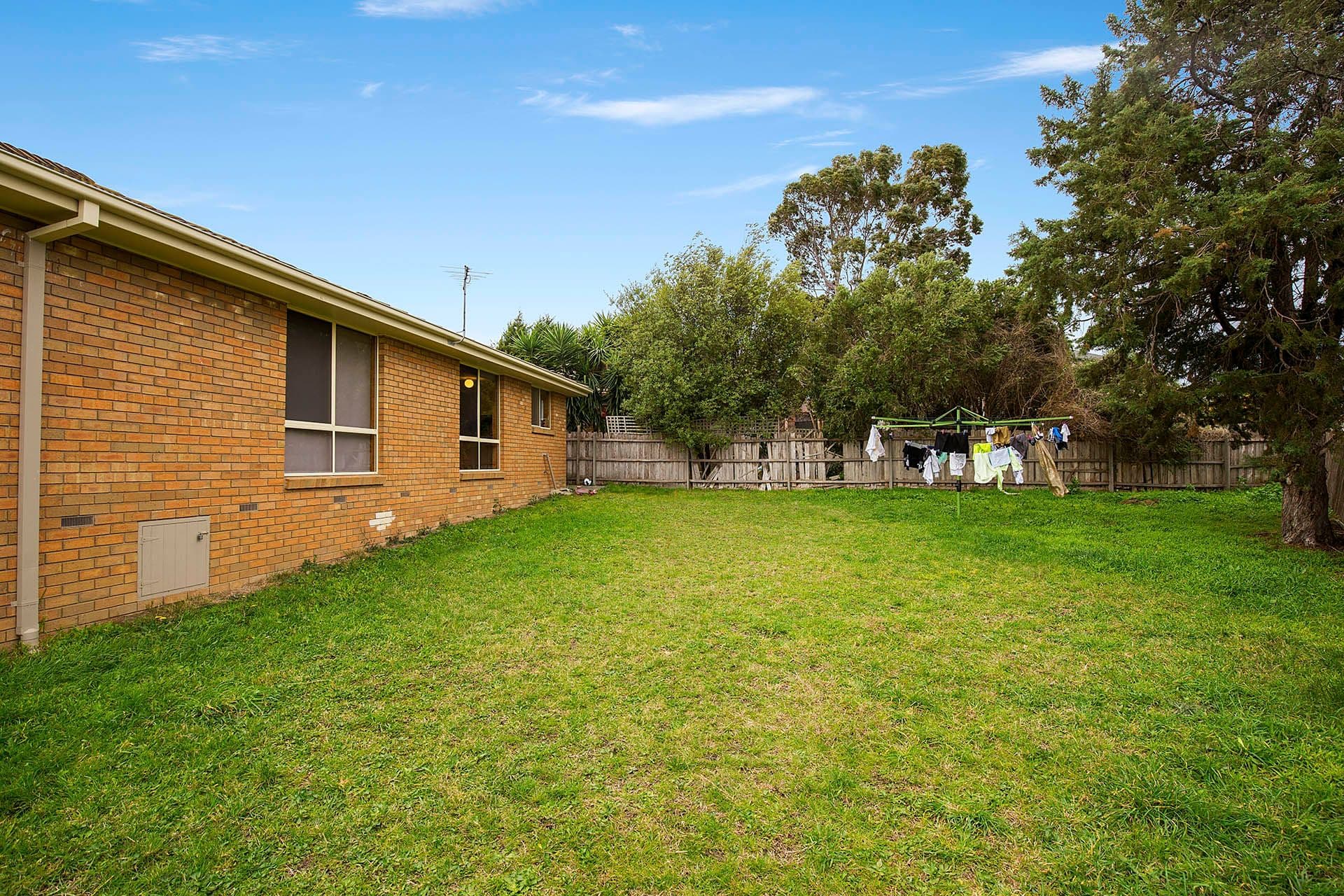 8 Fernshaw Gardens, Hallam VIC 3803, Hallam - Thumbnail 8