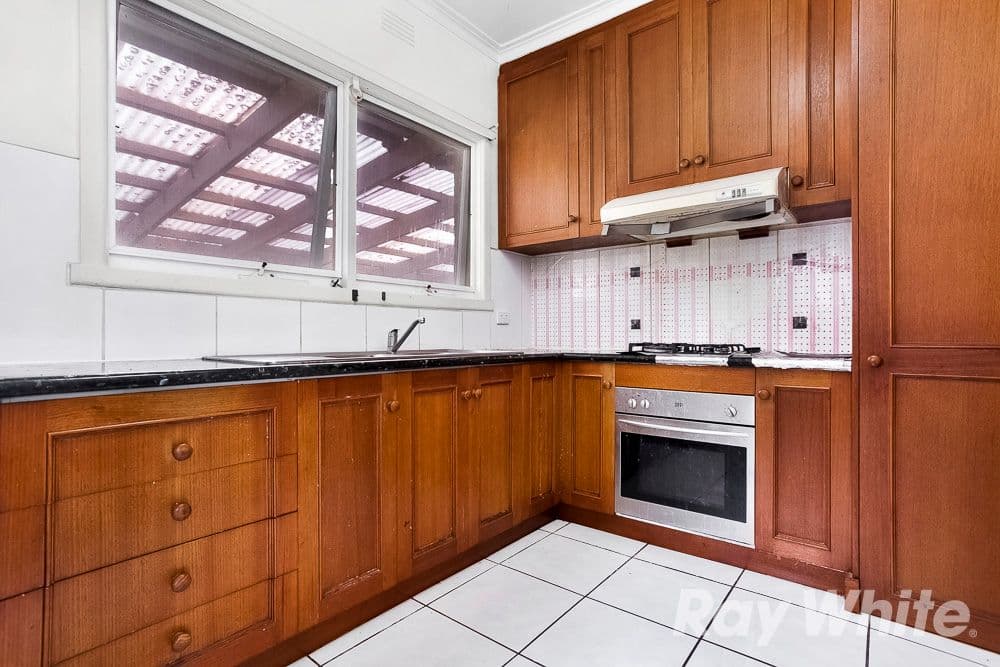 22 Bennett Avenue, Mount Waverley VIC 3149, Mount Waverley - Thumbnail 3