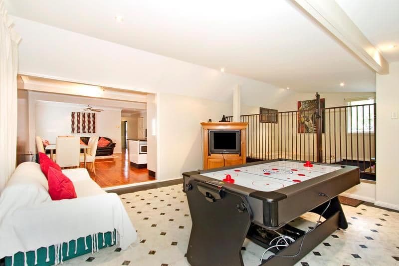 1 Erin Avenue, BERKELEY VALE NSW 2261, Berkeley Vale - Thumbnail 5