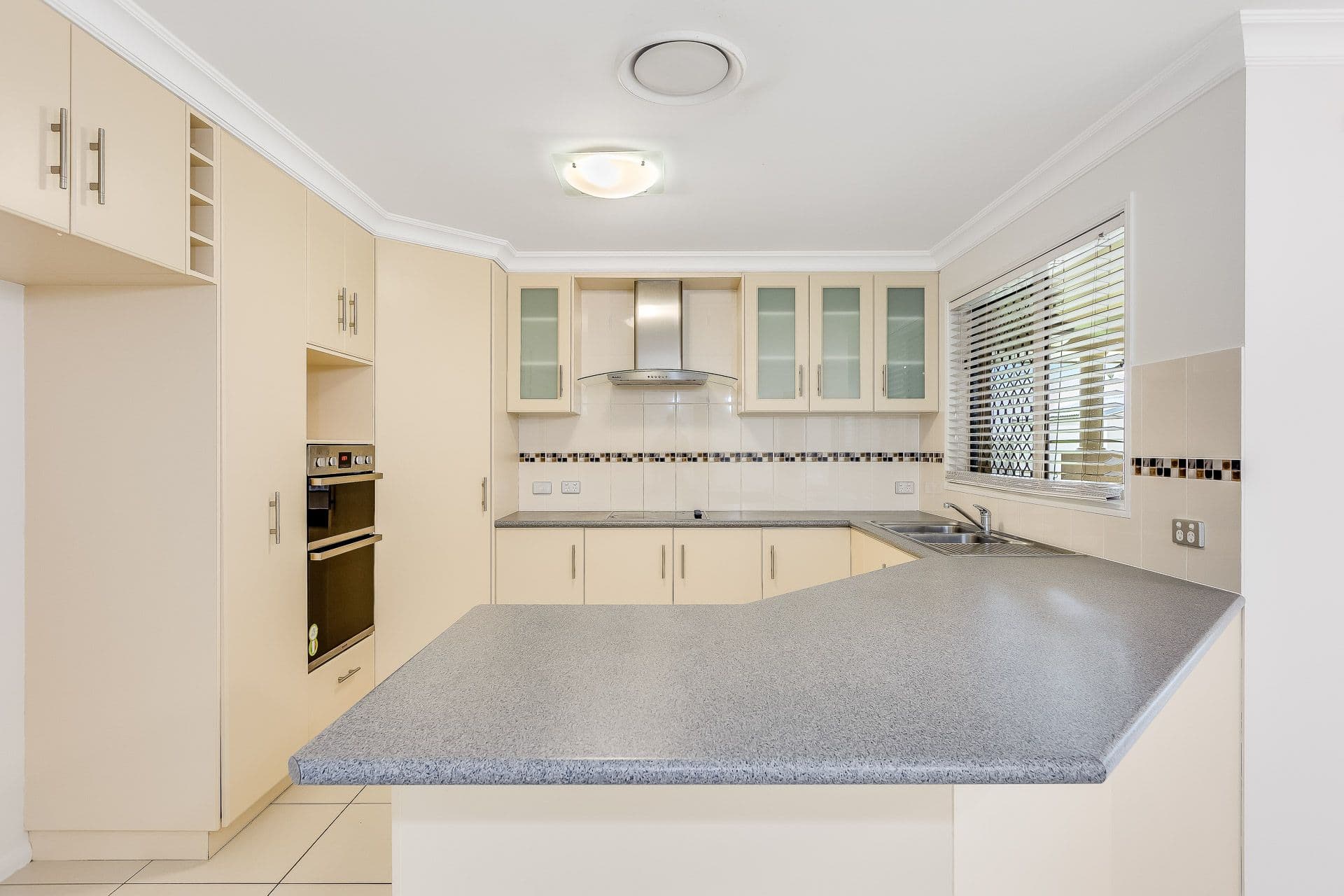 31 Tarlington Street, Middle Ridge QLD 4350, Middle Ridge - Thumbnail 5