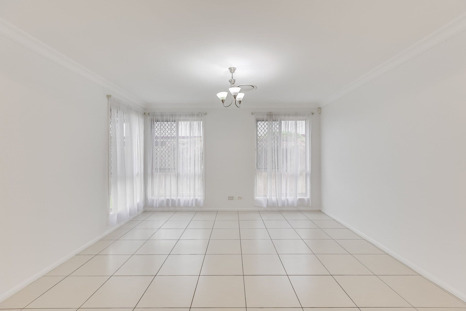 31 Tarlington Street, Middle Ridge QLD 4350, Middle Ridge - Thumbnail 7