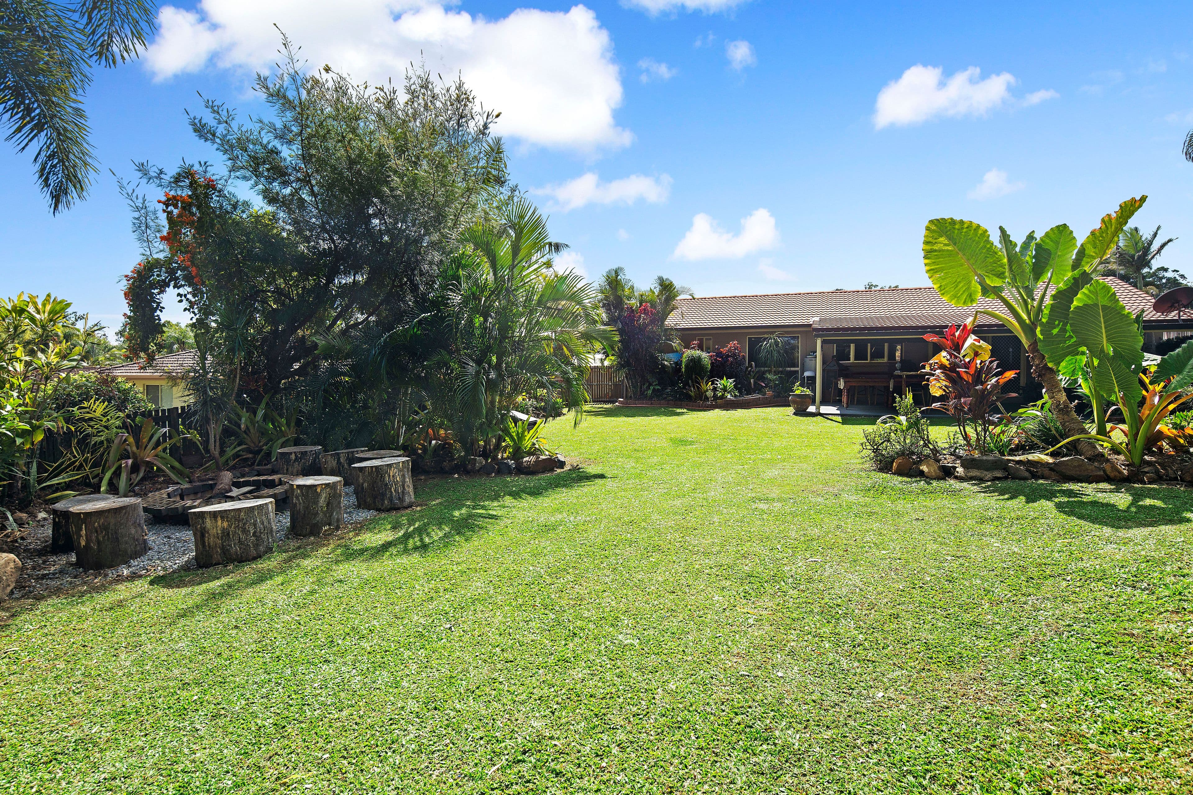 36 Valley Drive, Cannonvale QLD 4802, Cannonvale - Thumbnail 2