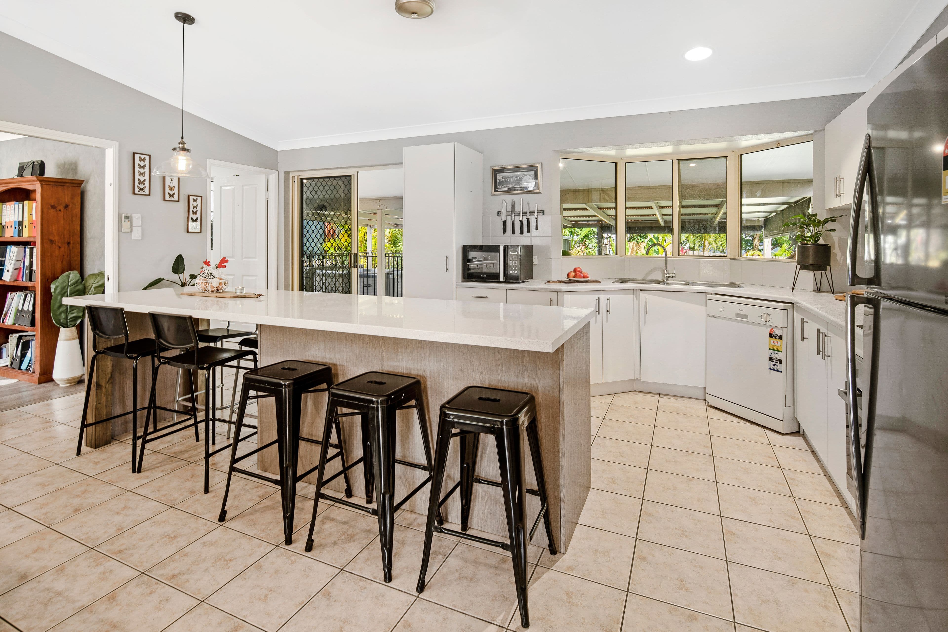 36 Valley Drive, Cannonvale QLD 4802, Cannonvale - Thumbnail 4