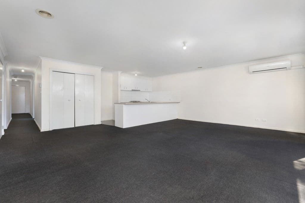 32 Parawong Parade, Wyndham Vale VIC 3024, Wyndham Vale - Thumbnail 8