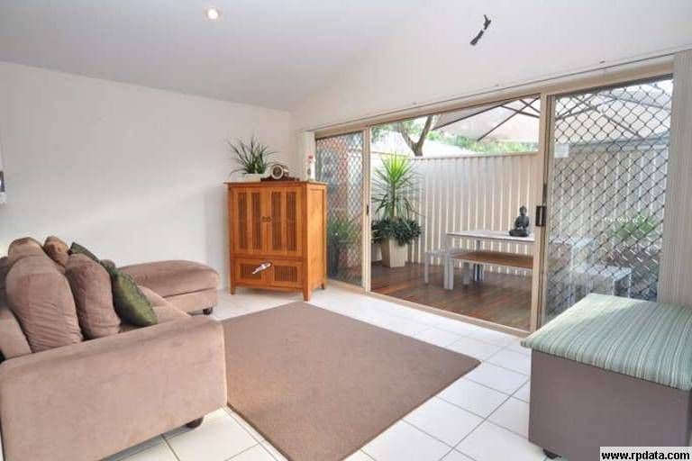 19 Jamieson Drive, PARKWOOD QLD 4214, Parkwood - Thumbnail 2