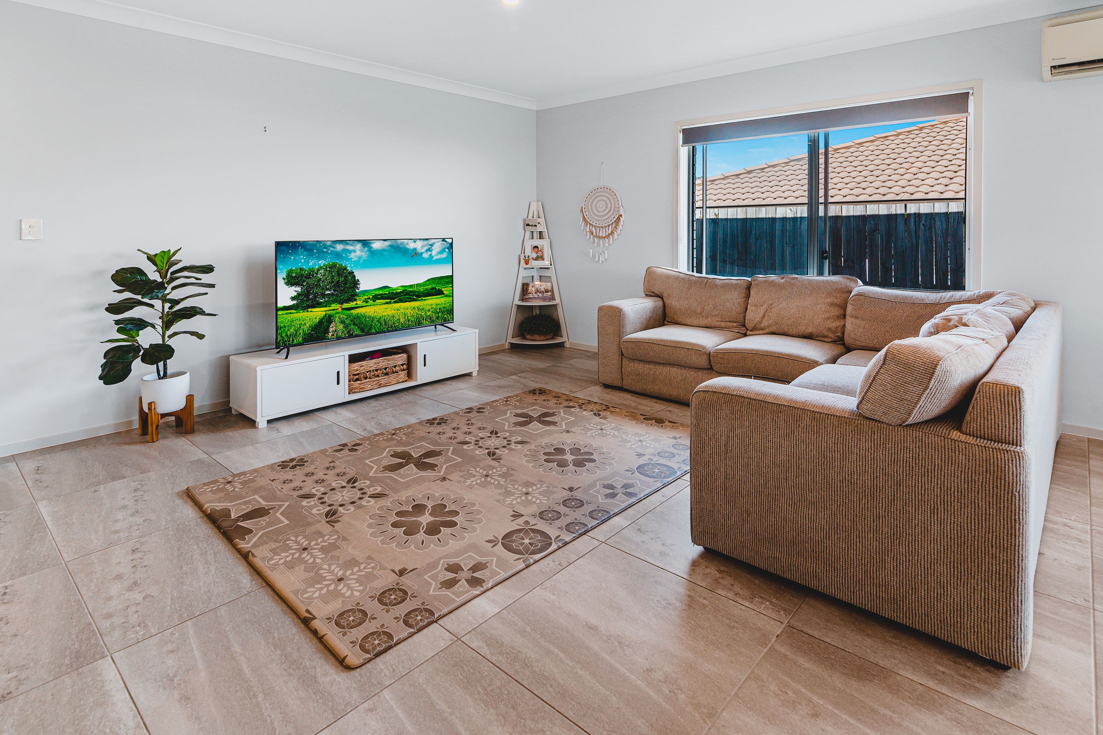 12 Lisa Crescent, Coomera QLD 4209, Coomera - Thumbnail 4