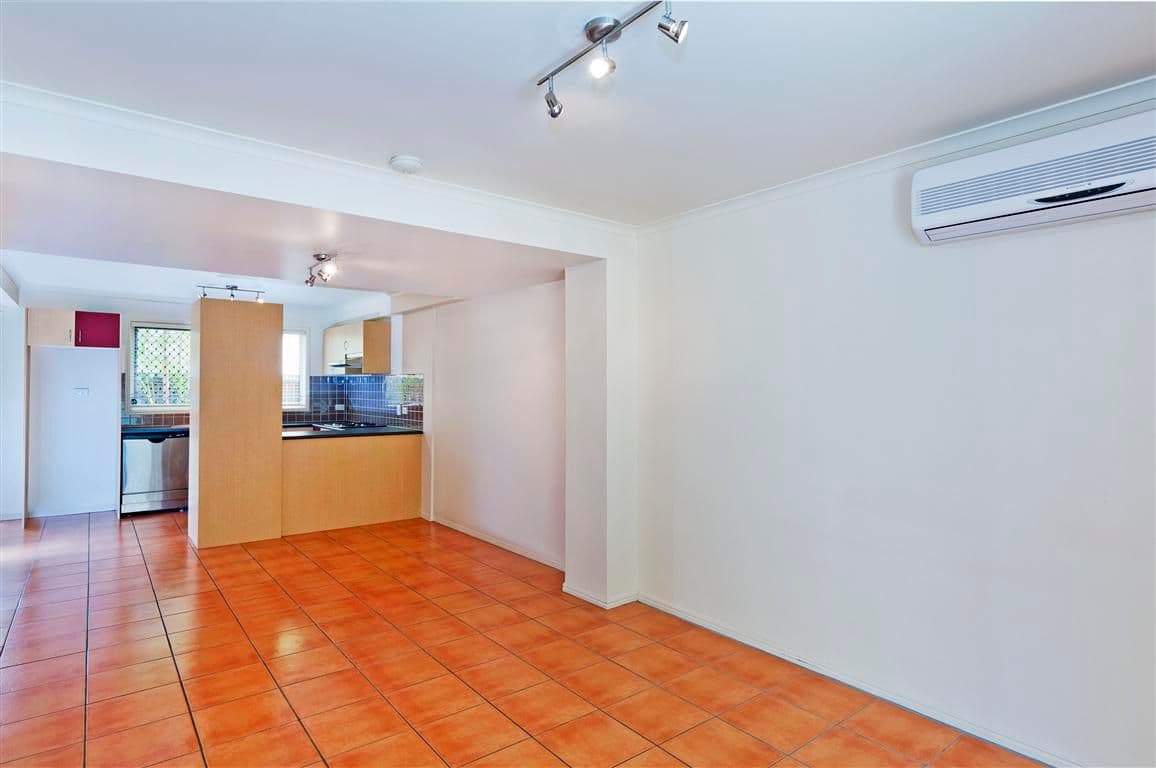 188 Broadwater Road, MANSFIELD QLD 4122, Mansfield - Thumbnail 4