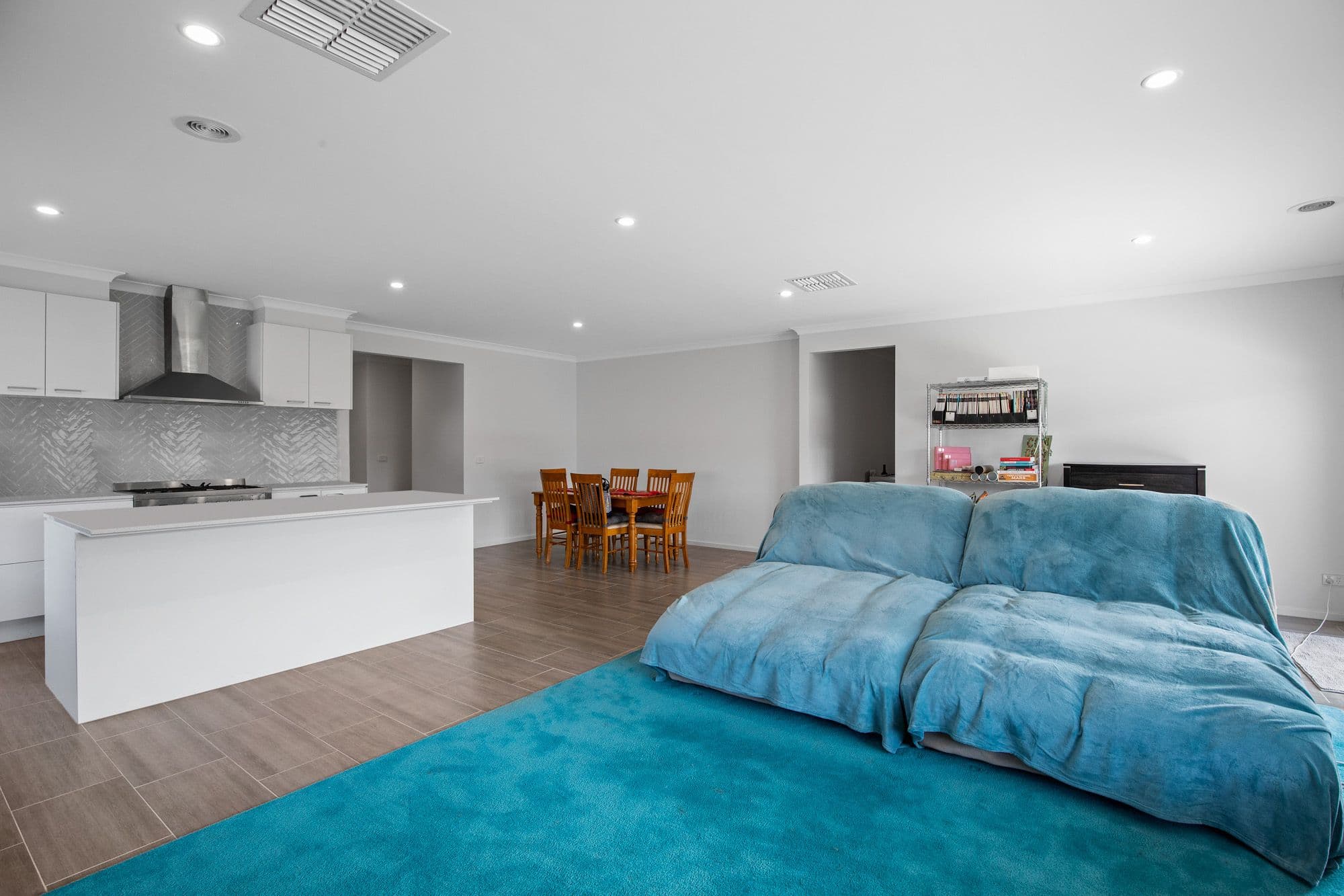 6 Stockyard Street, Truganina VIC 3029, Truganina - Thumbnail 4