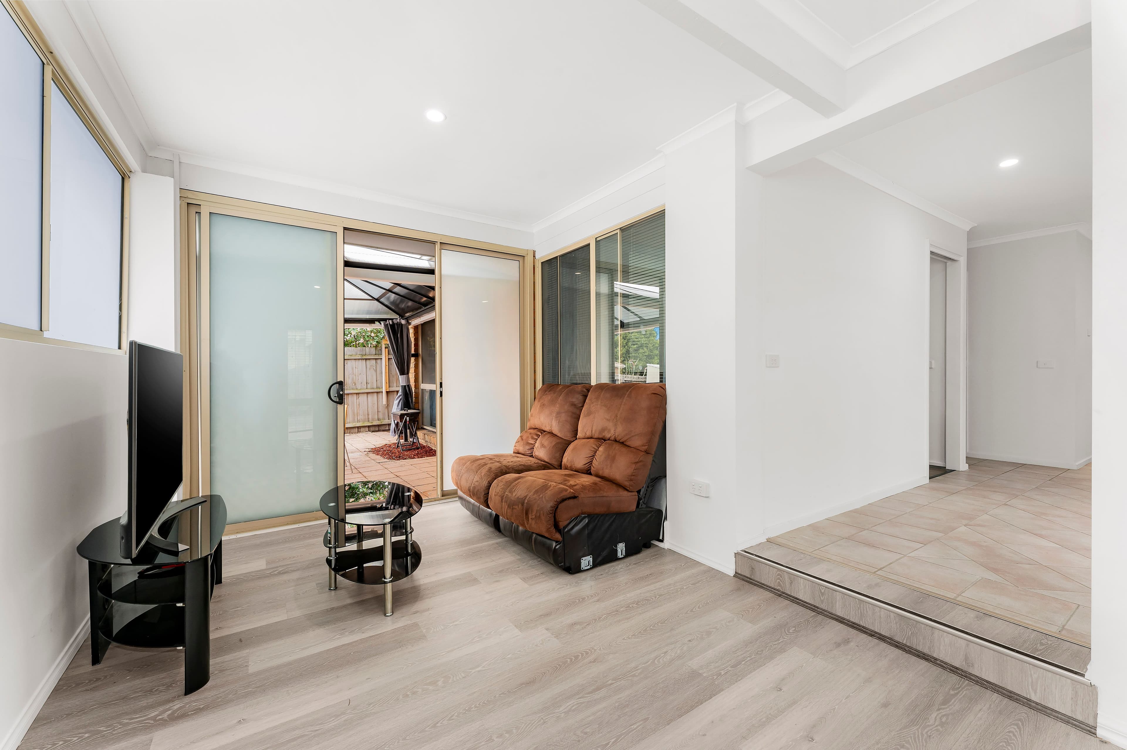 7 Clifford Close, Mill Park VIC 3082, Mill Park - Thumbnail 4