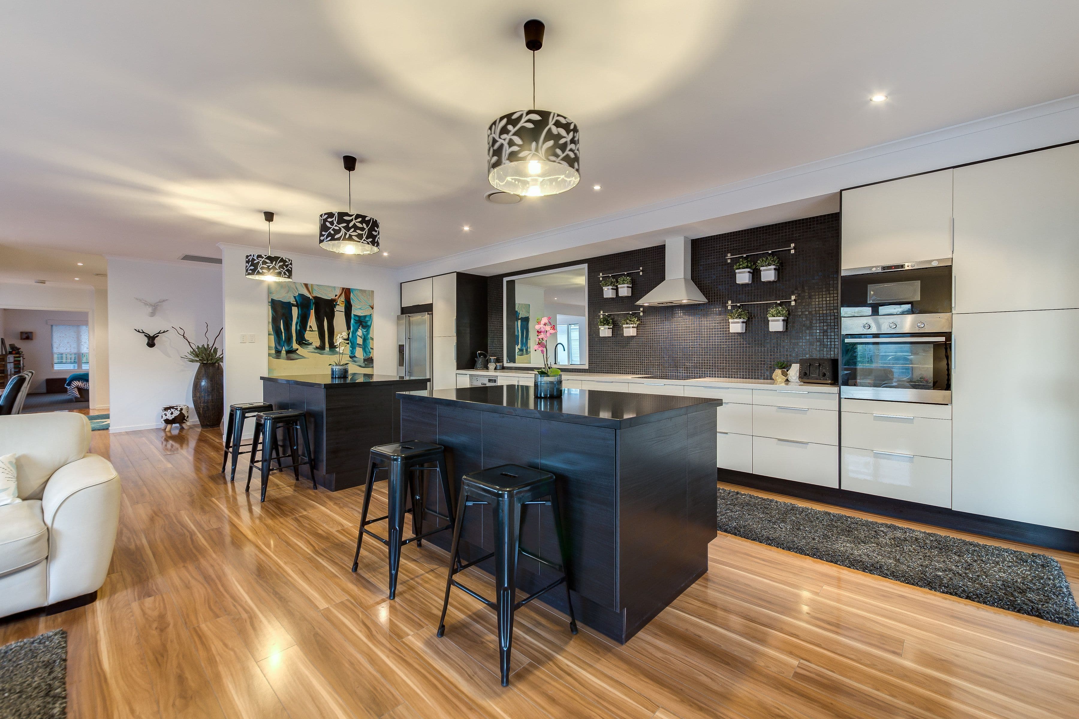 17 Lindsay Street, Alexandra Headland QLD 4572, Alexandra Headland - Thumbnail 2
