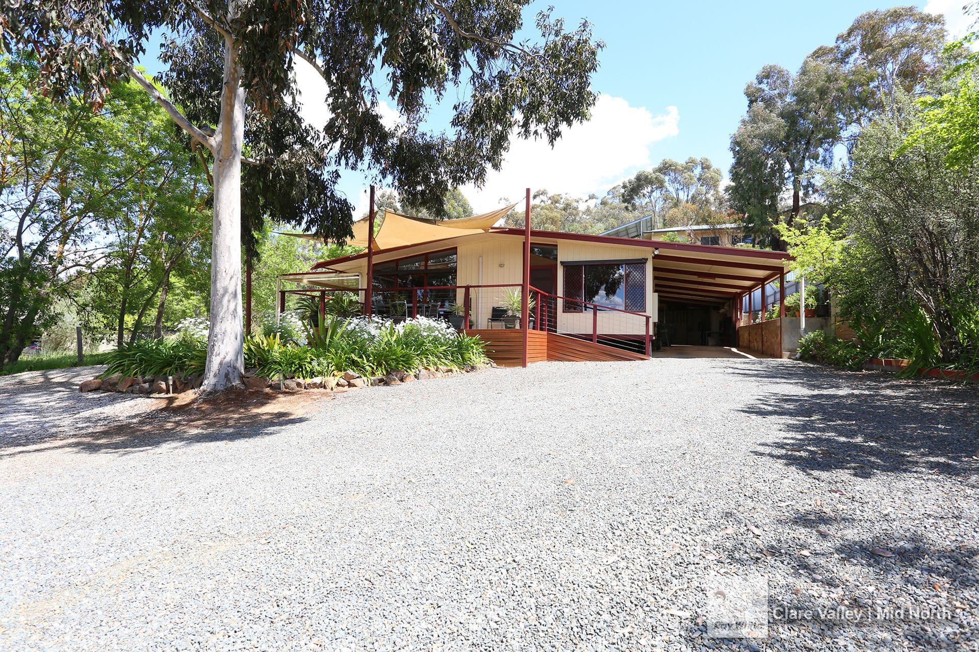 3 Rimfire Court, Melton West - Thumbnail 2