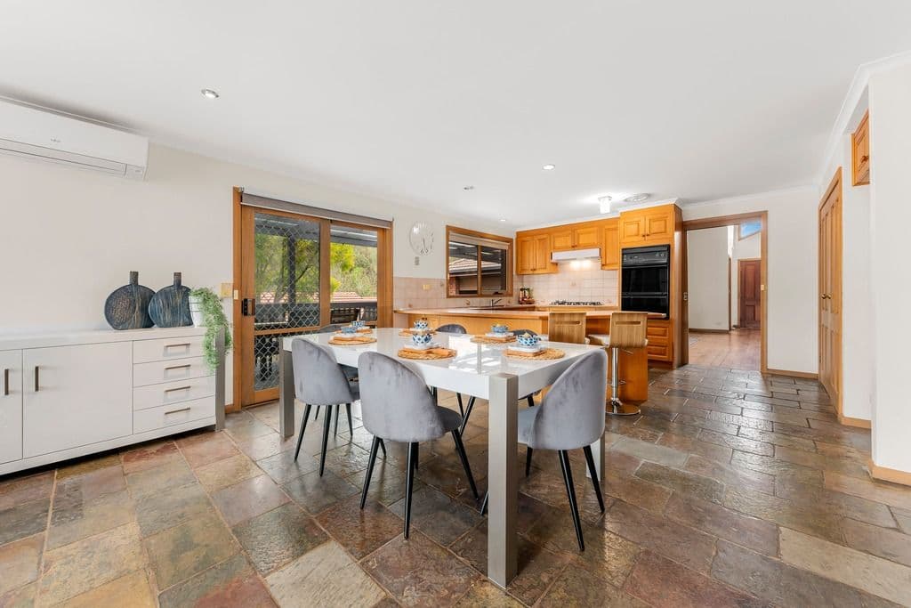 27 Anne Street, Diamond Creek VIC 3089, Diamond Creek - Thumbnail 4