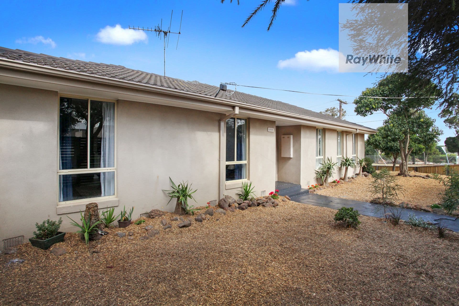 1 Redan Court, Westmeadows VIC 3049, Westmeadows - Thumbnail 2