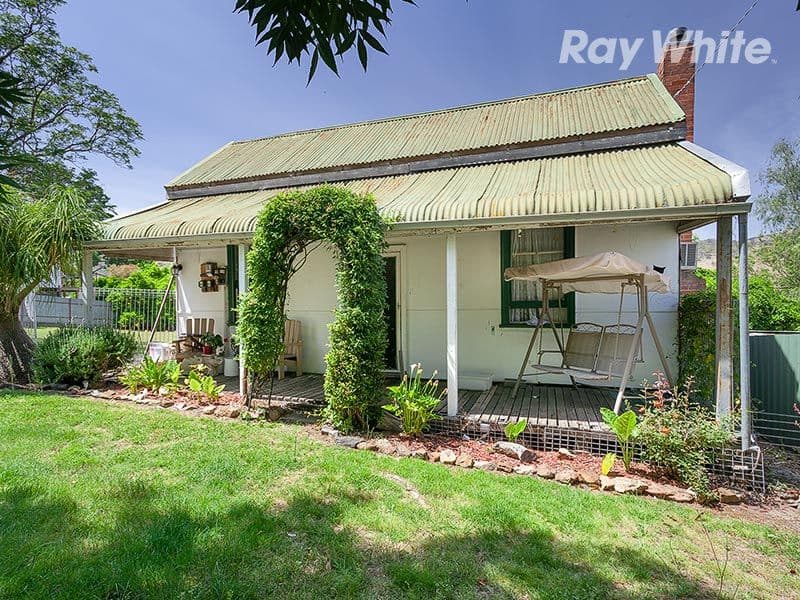 2 Matonga Street, TALLANGATTA VIC 3700, Tallangatta - Image 1