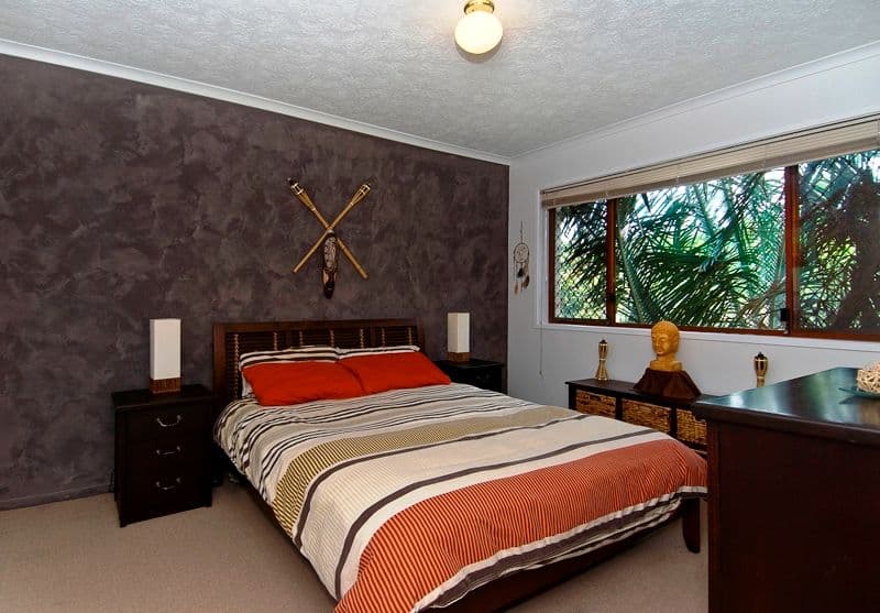 1 Burrabee Street, BURLEIGH HEADS QLD 4220, Burleigh Heads - Thumbnail 2