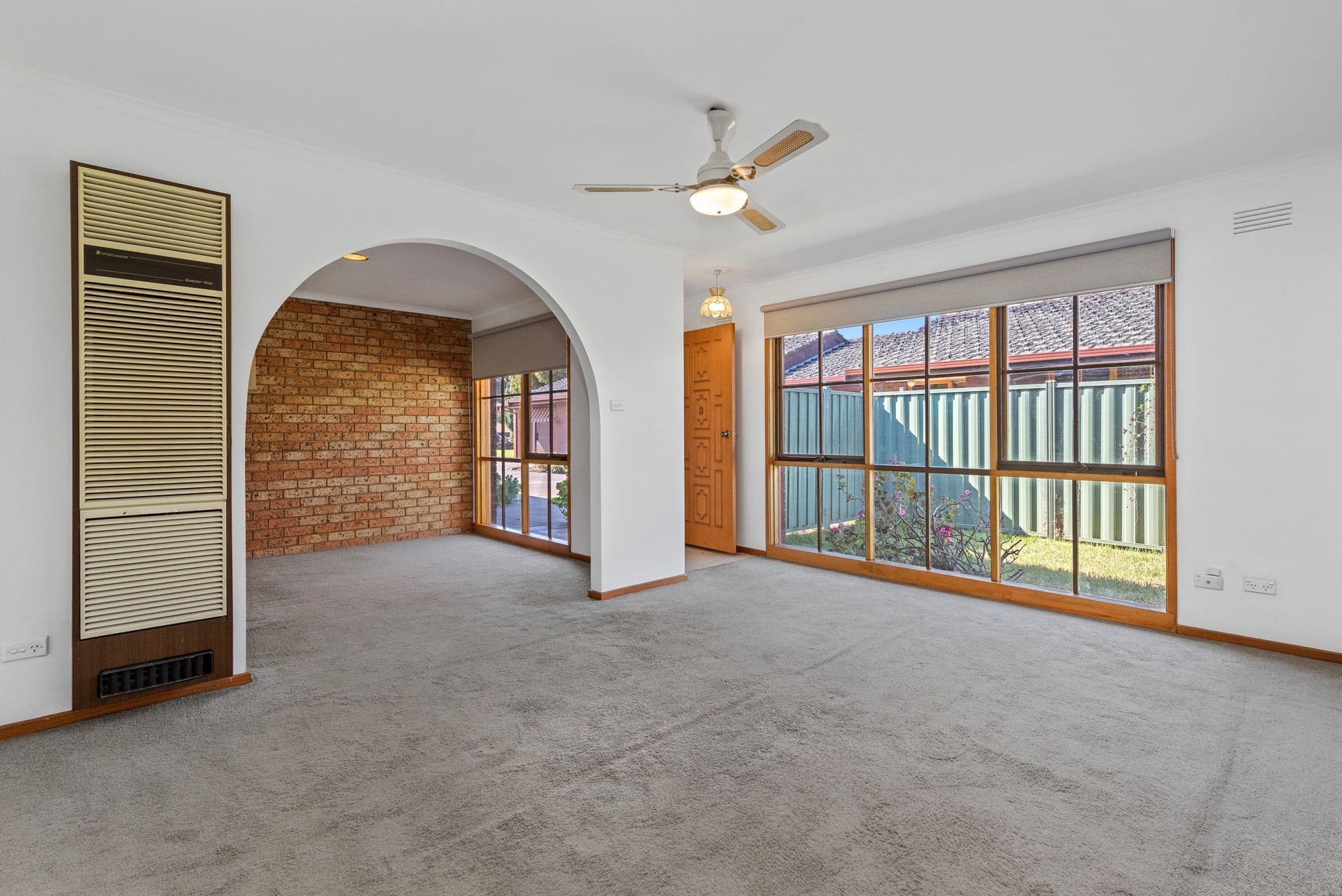11 Melita Avenue, Werribee VIC 3030, Werribee - Thumbnail 2