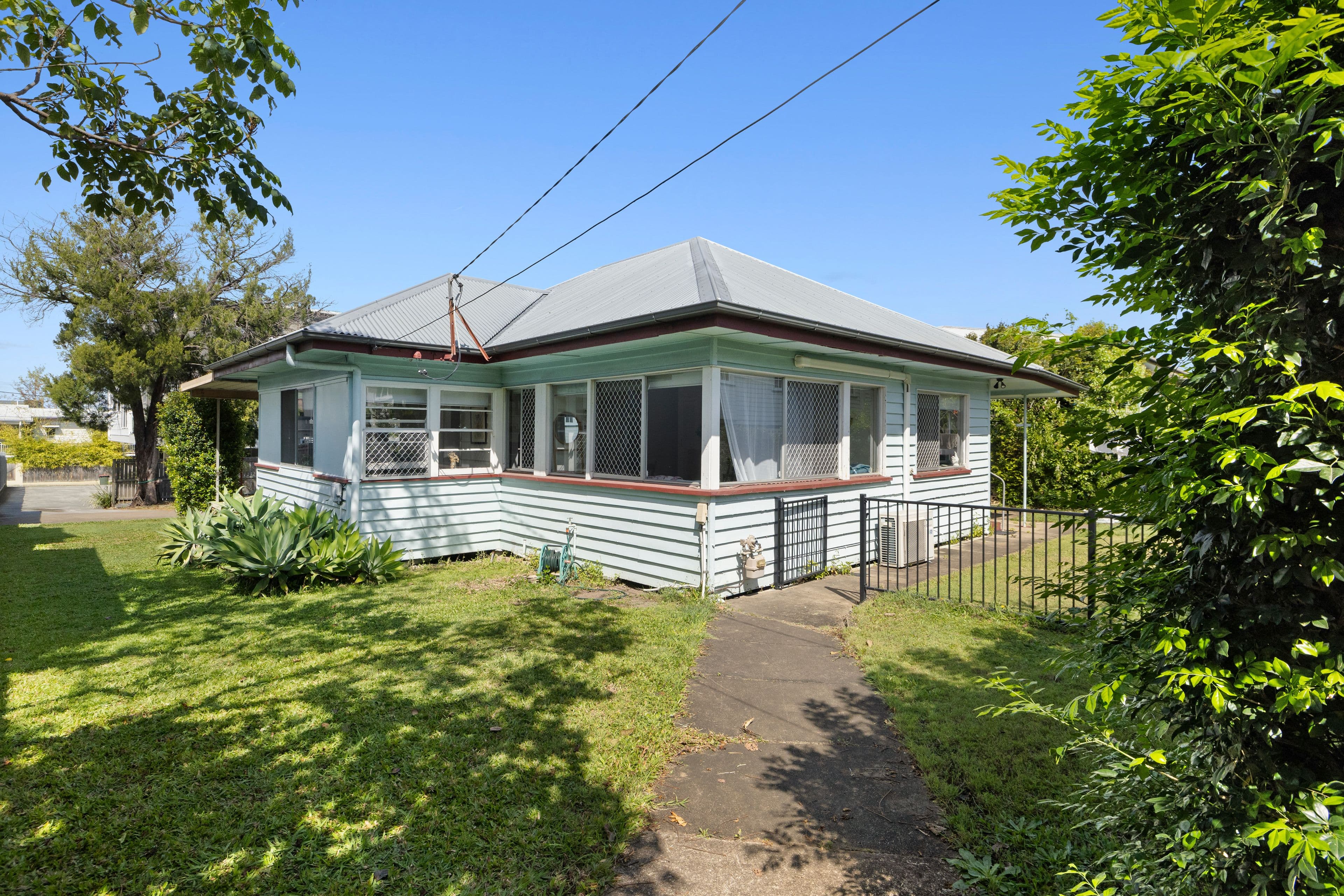 39 Simon Street, Yeronga QLD 4104, Yeronga - Image 1