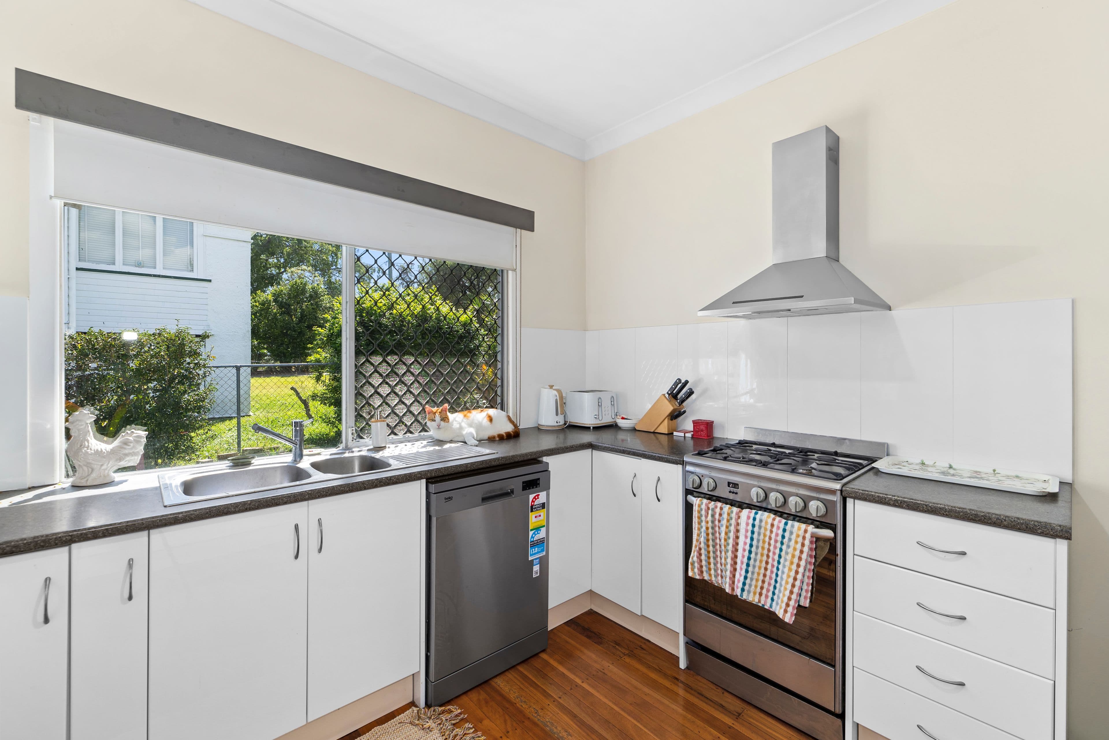 39 Simon Street, Yeronga QLD 4104, Yeronga - Thumbnail 6