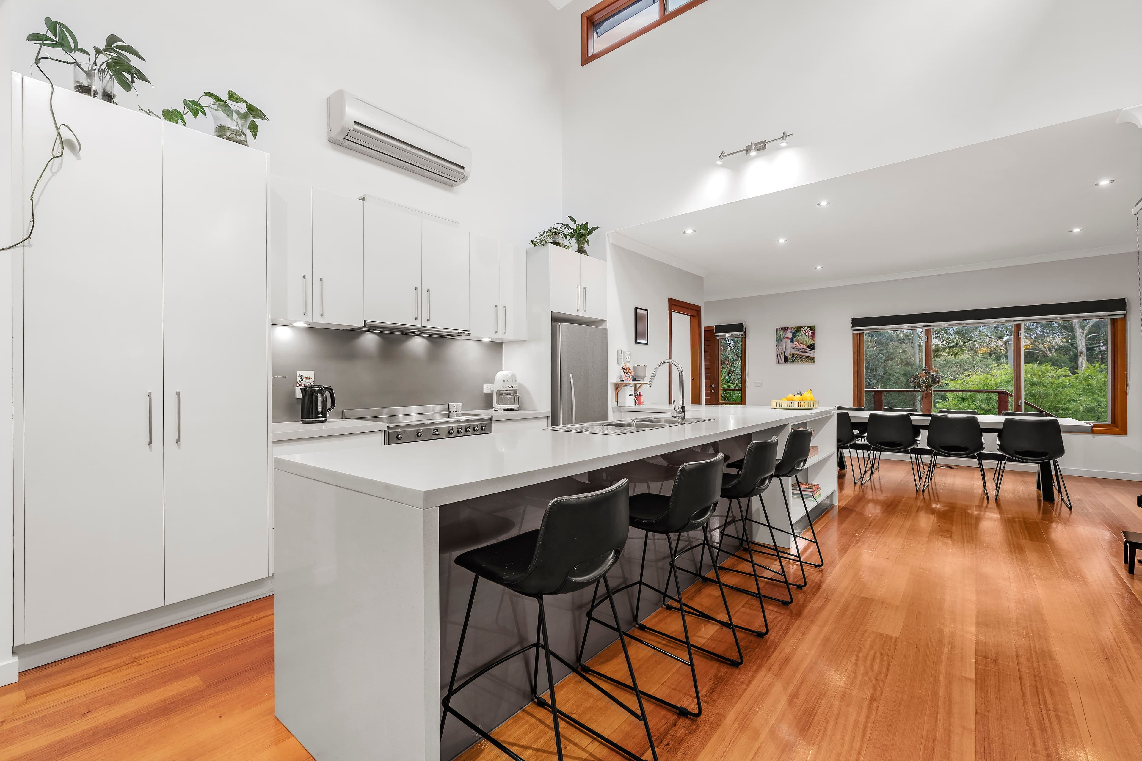 42 Curtain Road, Hurstbridge VIC 3099, Hurstbridge - Thumbnail 3