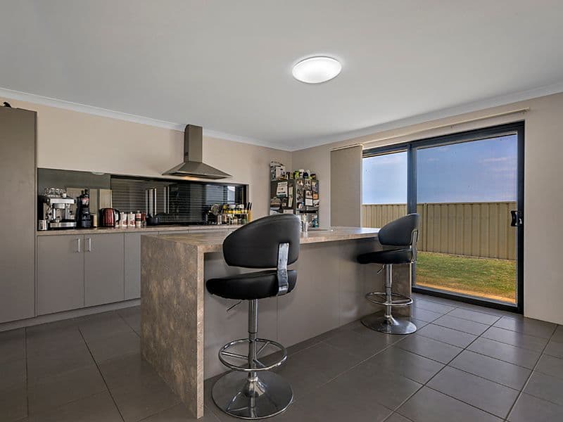 25 Viewpoint Mews, Drummond Cove WA 6532, Drummond Cove - Thumbnail 2