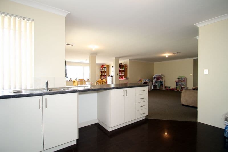 13 Ringwood Loop, WELLARD WA 6170, Wellard - Thumbnail 6