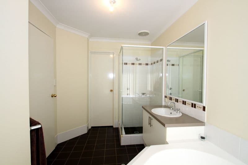 13 Ringwood Loop, WELLARD WA 6170, Wellard - Thumbnail 8
