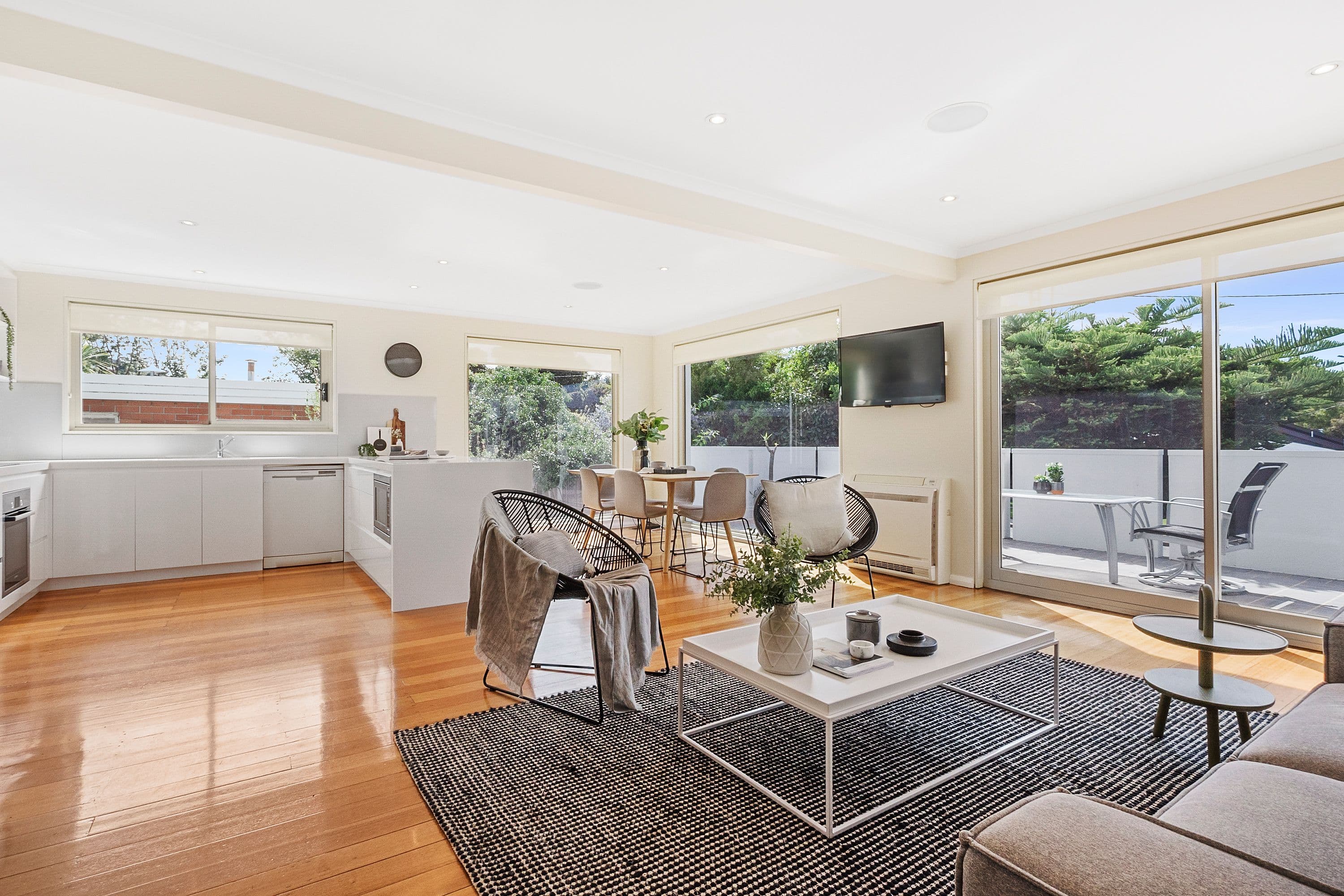 32 Silwood Avenue, Howrah TAS 7018, Howrah - Image 1