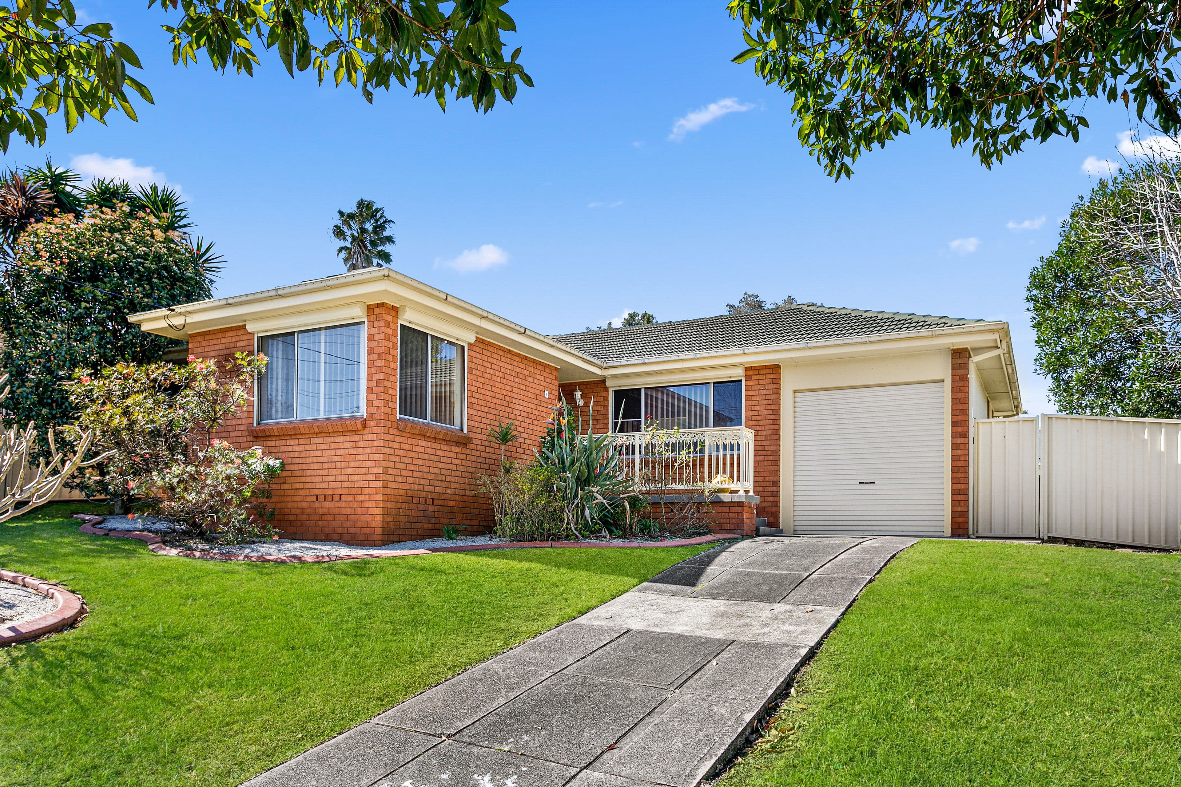 6 Gray Avenue, Mount Warrigal NSW 2528, Mount Warrigal - Image 1