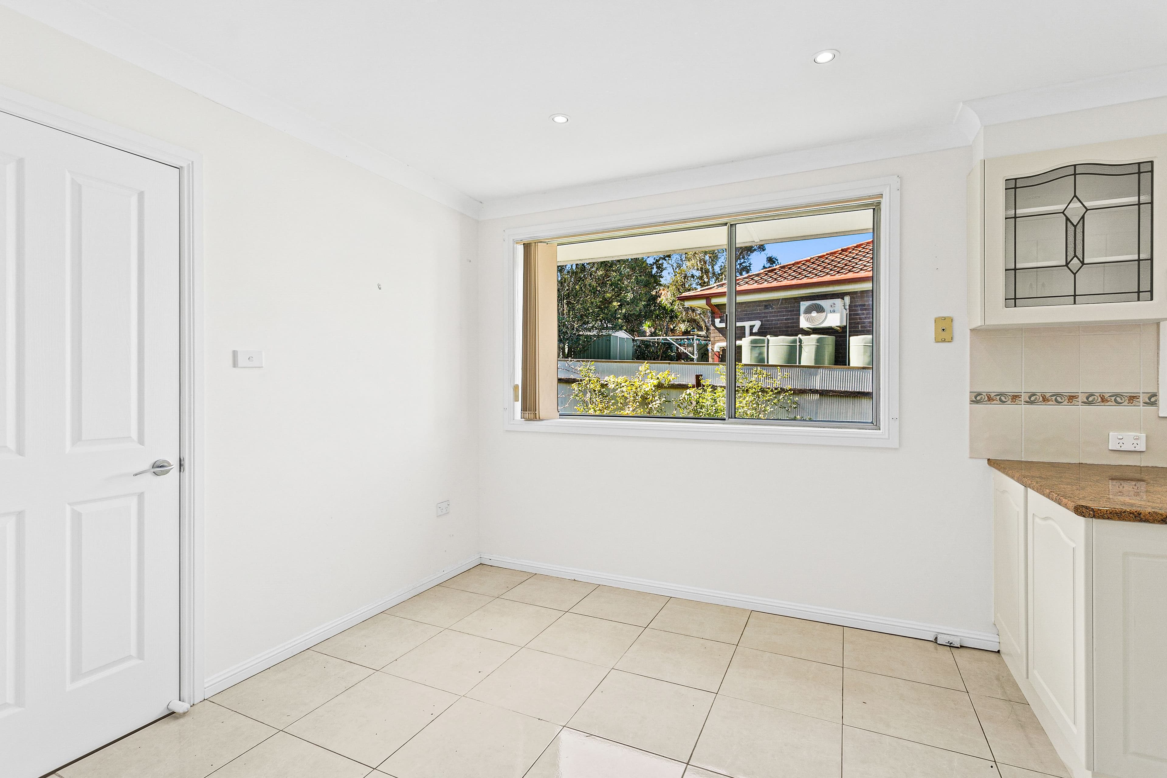 6 Gray Avenue, Mount Warrigal NSW 2528, Mount Warrigal - Thumbnail 3