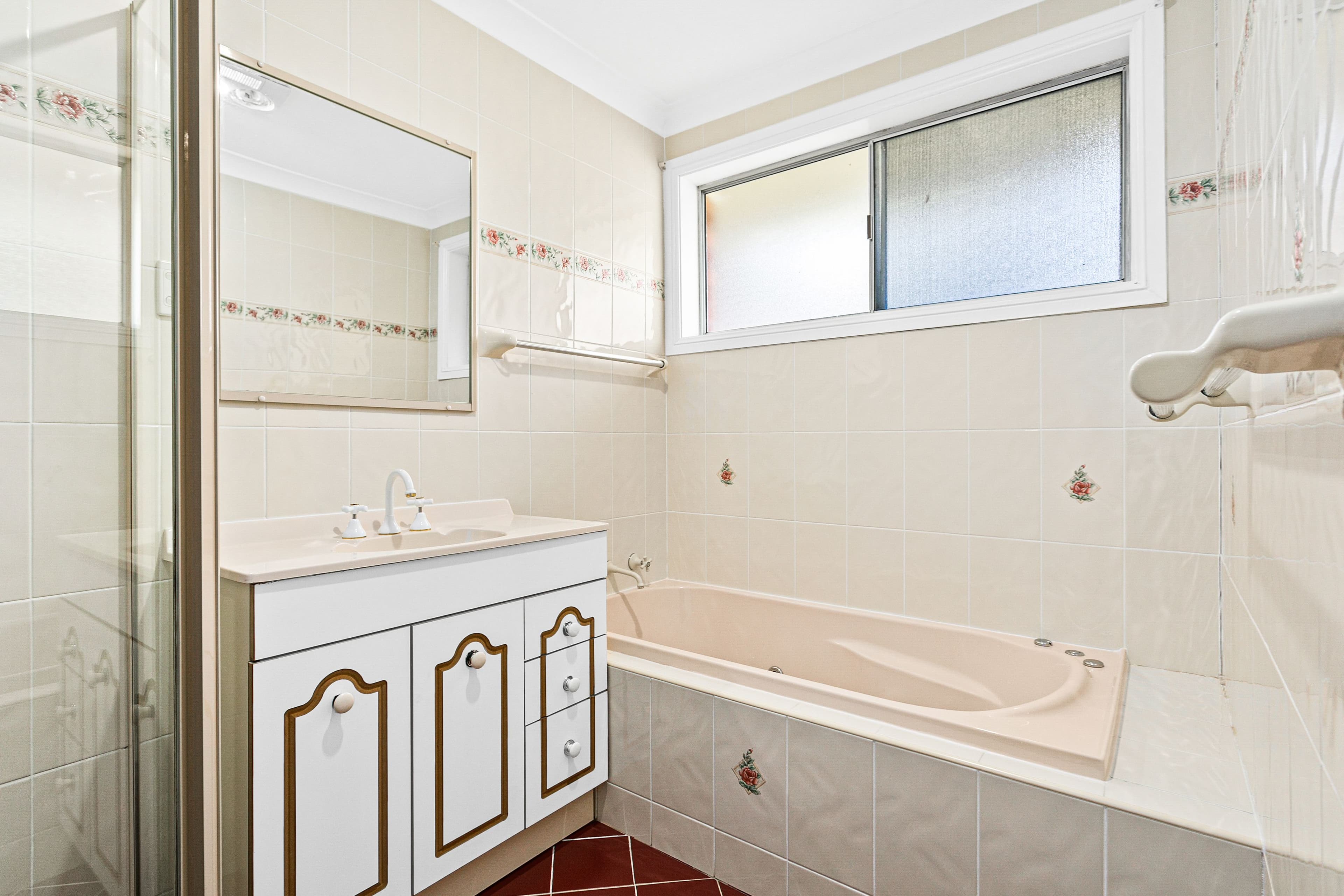6 Gray Avenue, Mount Warrigal NSW 2528, Mount Warrigal - Thumbnail 5