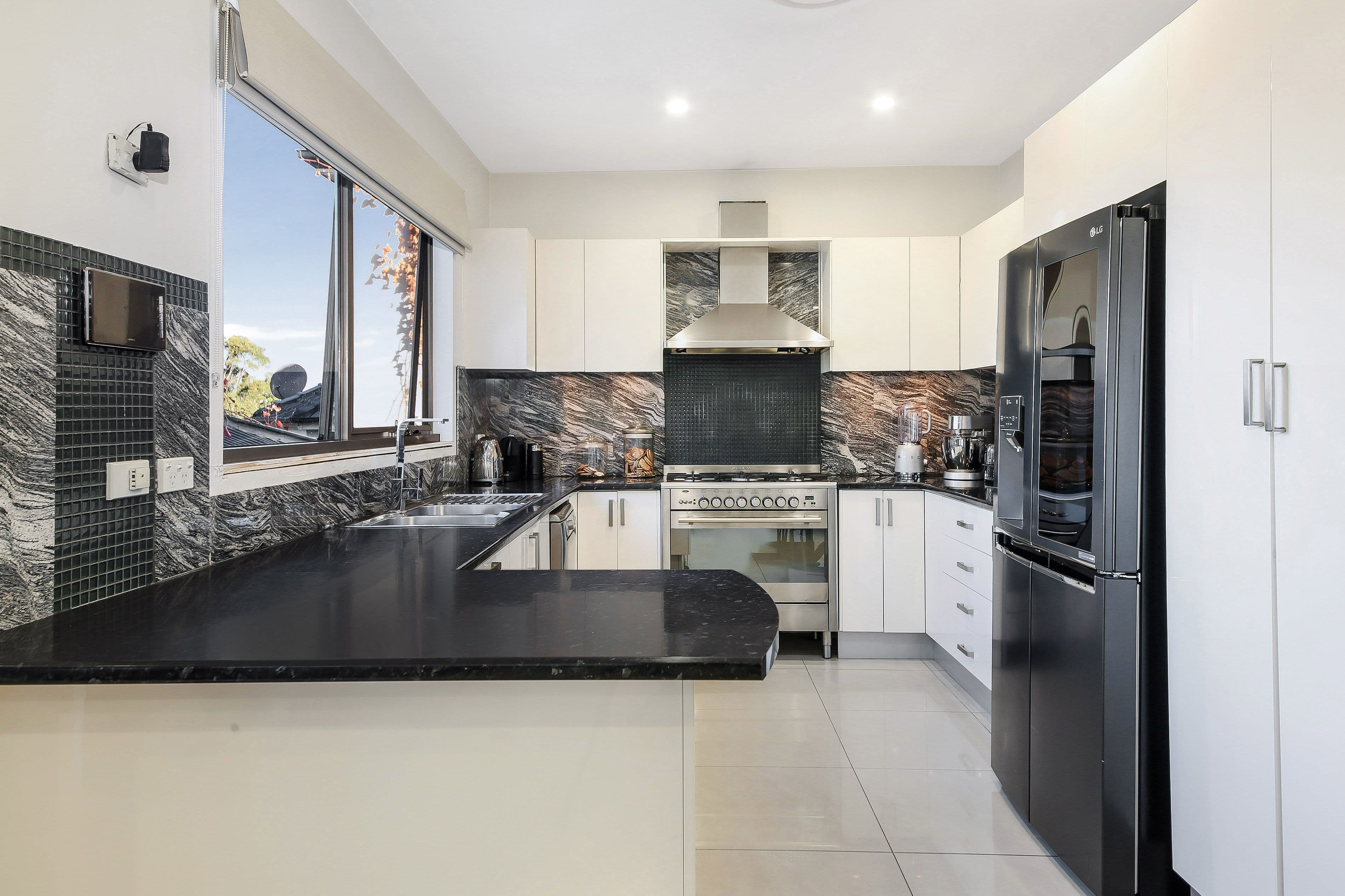 147 Hillcrest Avenue, Greenacre NSW 2190, Greenacre - Thumbnail 3