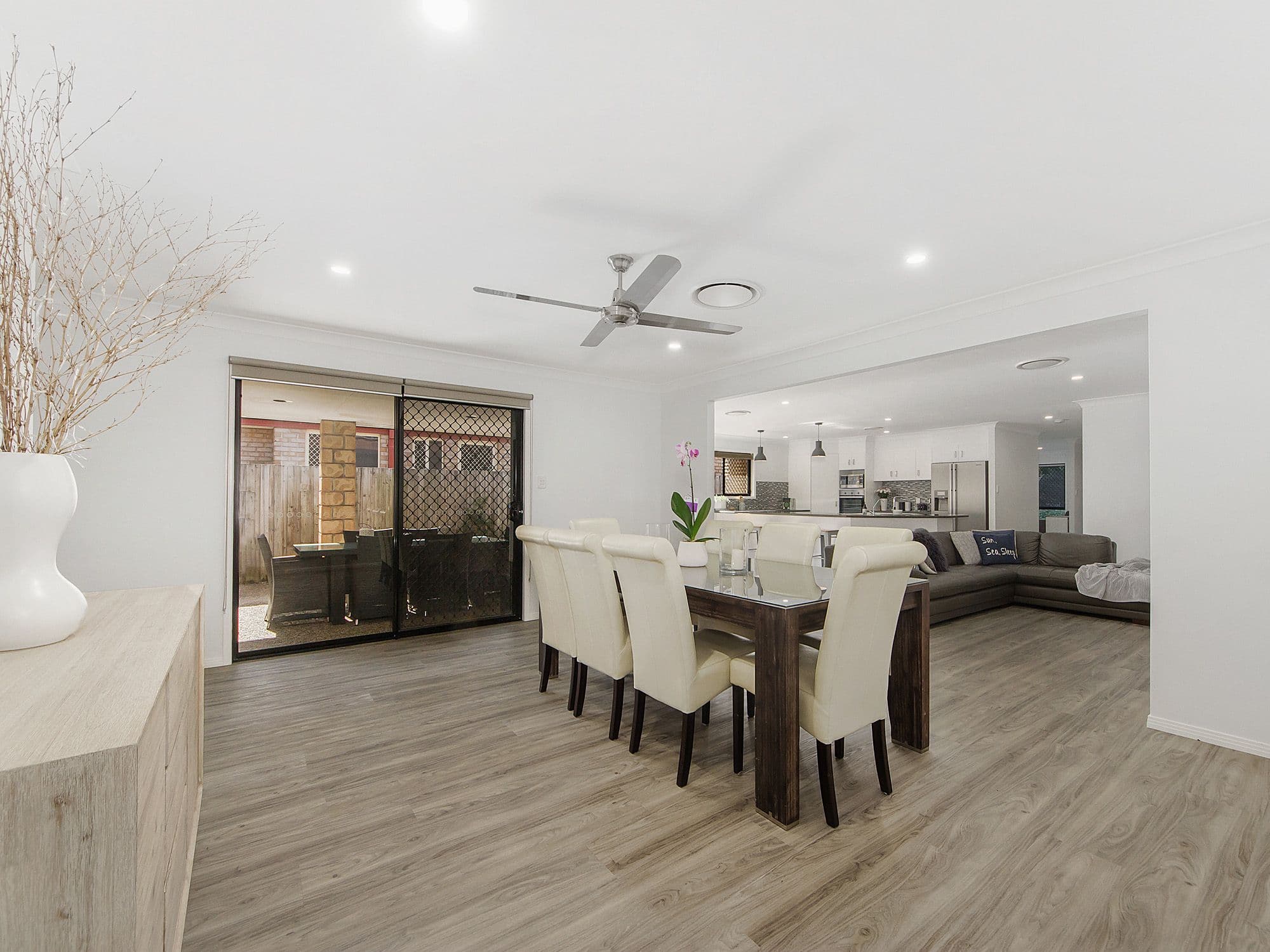 39 Murchison Street, Pacific Pines QLD 4211, Pacific Pines - Thumbnail 4