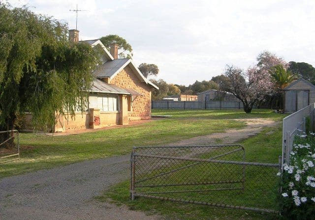 16 Sixth Street, GLADSTONE SA 5473, Gladstone - Thumbnail 2