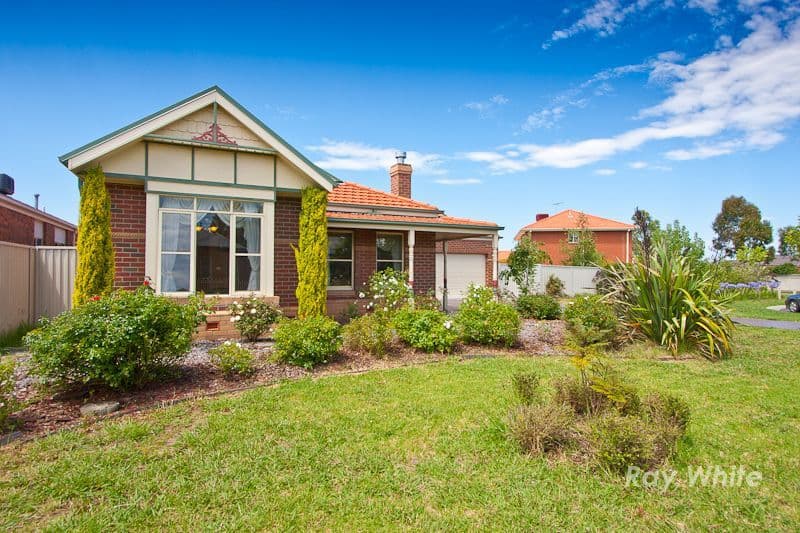 13 Macalister Place, PAKENHAM VIC 3810, Pakenham - Image 1