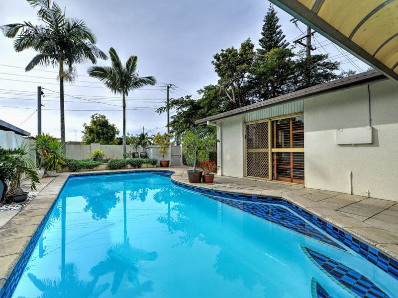 2 Sophie Avenue, Broadbeach Waters QLD 4218, Broadbeach Waters - Image 1