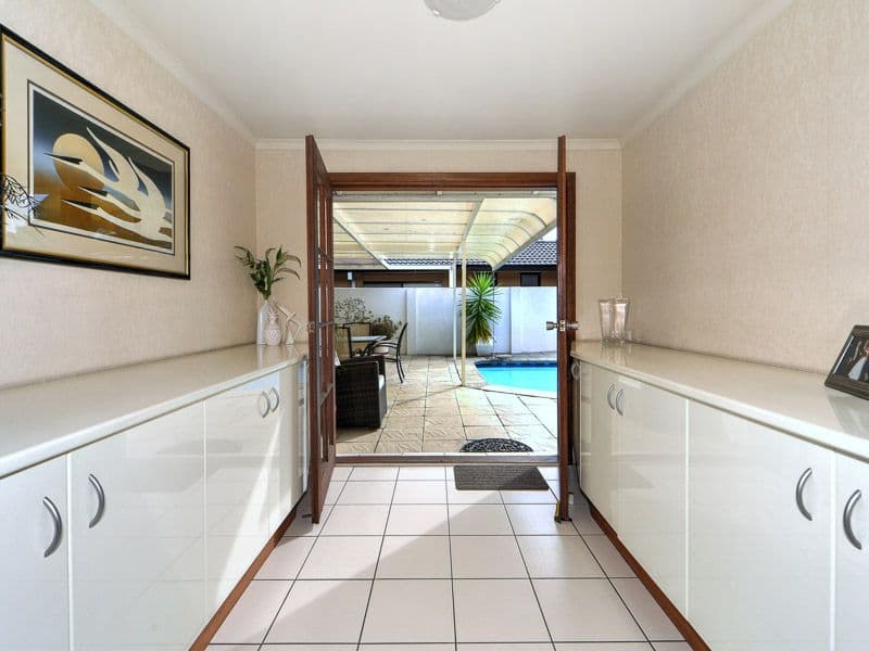 2 Sophie Avenue, Broadbeach Waters QLD 4218, Broadbeach Waters - Thumbnail 3