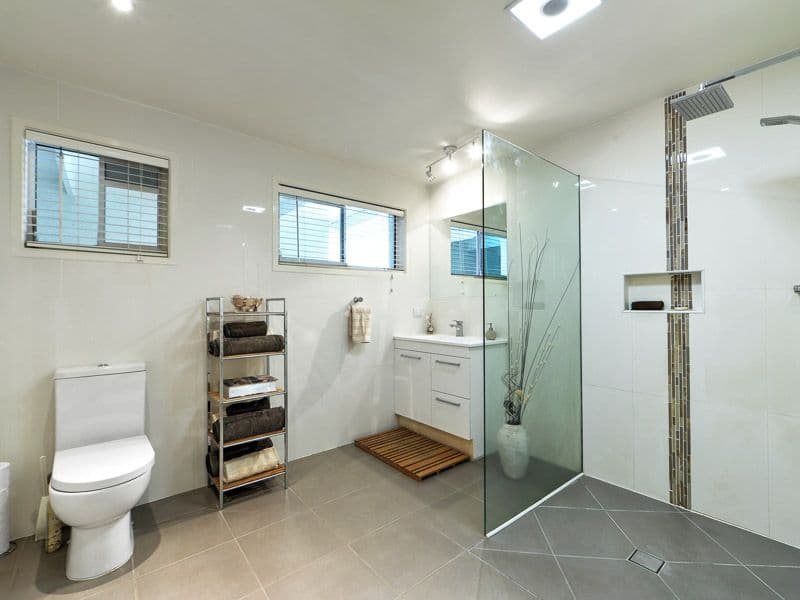 2 Sophie Avenue, Broadbeach Waters QLD 4218, Broadbeach Waters - Thumbnail 6