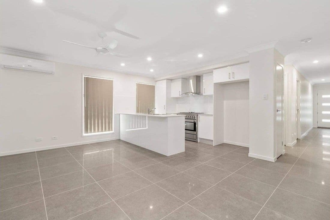 6 Paperbark Place, Ormeau QLD 4208, Ormeau - Thumbnail 2