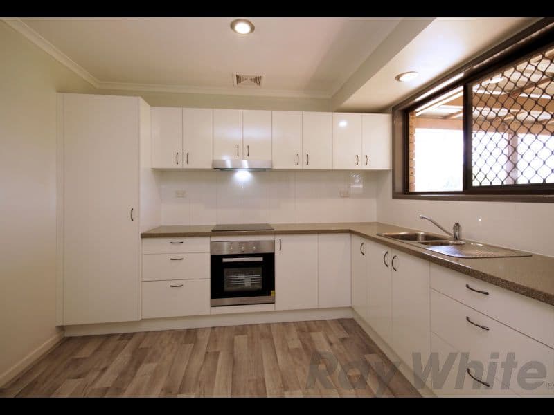 21 Burgoyne Street, Bundamba QLD 4304, Bundamba - Thumbnail 2